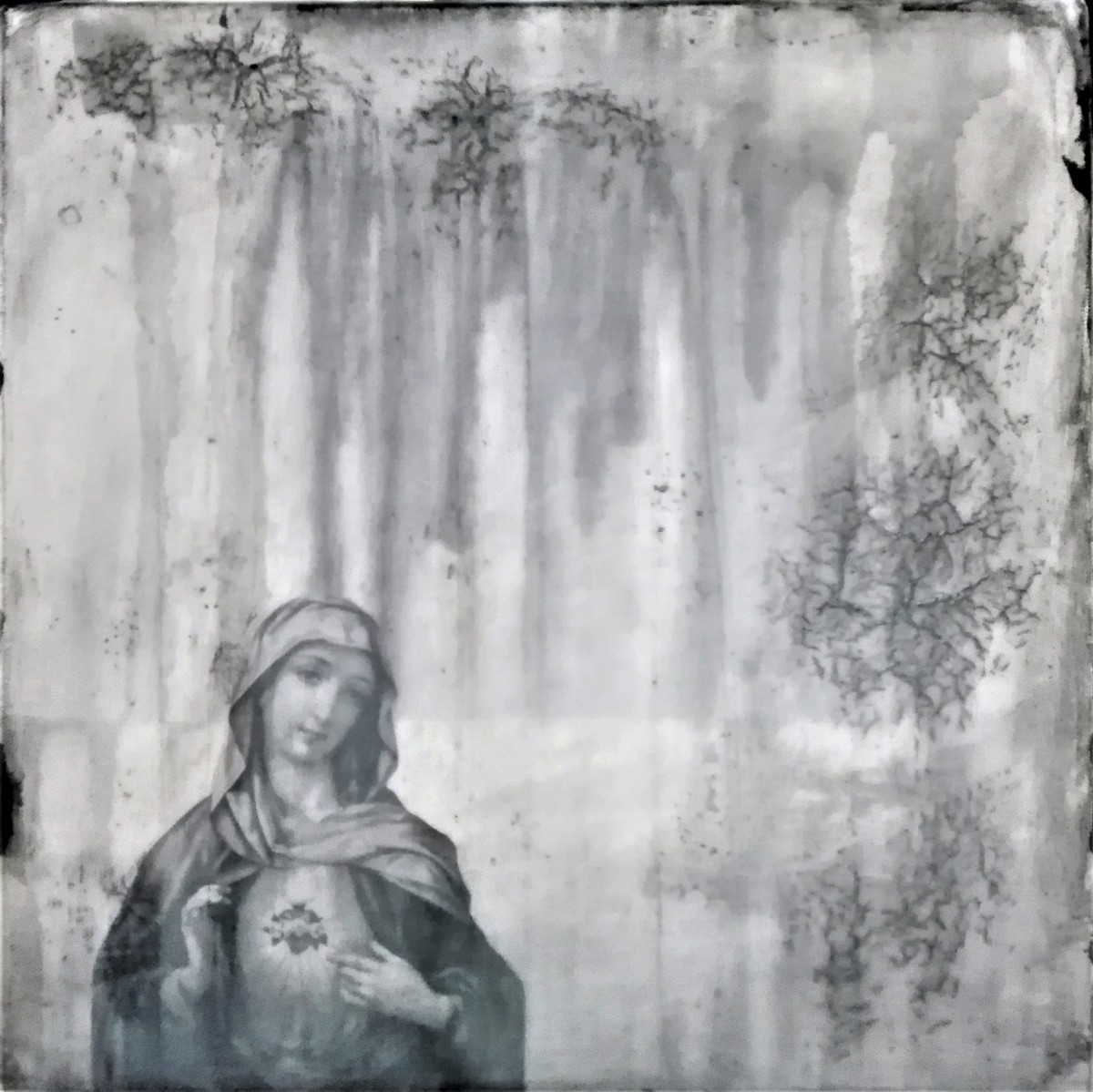 "fiction and an open heart" - acryl, papier, kunstharz auf leinwand - 40 x 40 x 8 cm