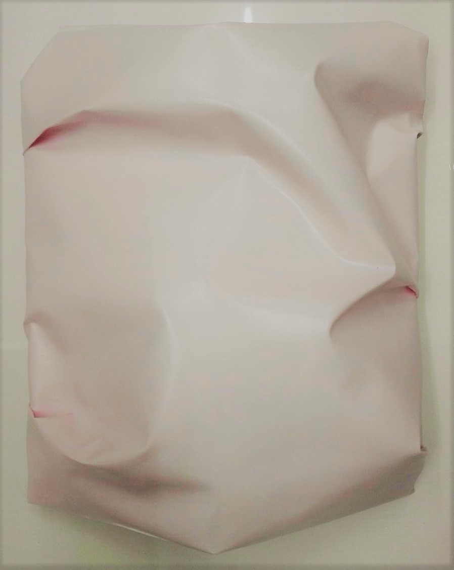 newton "cotton candy 2", 2017, gewebe, acryl, kunstharz auf leinwand, 38 x 32 x 10 cm