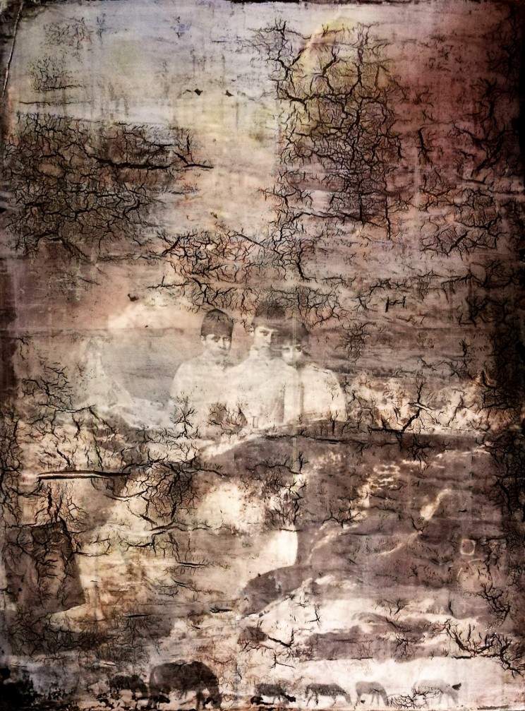 "alice", handcut collage, acryl, papier, kunstharz auf leinwand, 80 x 60 cm
